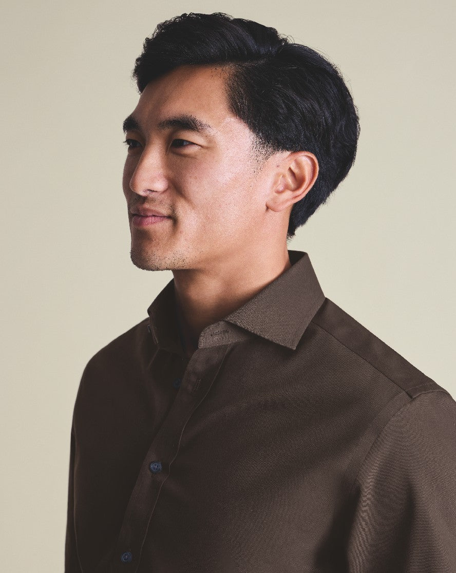 Chocolate Non-Iron Stretch Poplin Cutaway Classic Fit Shirt